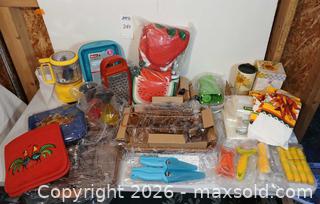 MaxSold Auction: Food Rainbow - Kitchen Essentials - Fremont (California, USA) PARTNER MANAGED Estate Sale Online Auction - Las Palmas Avenue