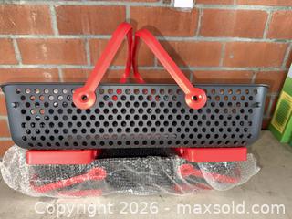 MaxSold Auction: Fun Flower Assortment  - Fremont (California, USA) PARTNER MANAGED Estate Sale Online Auction - Las Palmas Avenue