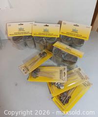 MaxSold Auction: Get Crafty - Fremont (California, USA) PARTNER MANAGED Estate Sale Online Auction - Las Palmas Avenue