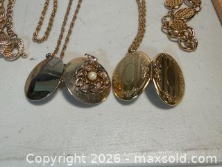 MaxSold Auction: Gold Tone Costume Jewelry - Fremont (California, USA) PARTNER MANAGED Estate Sale Online Auction - Las Palmas Avenue