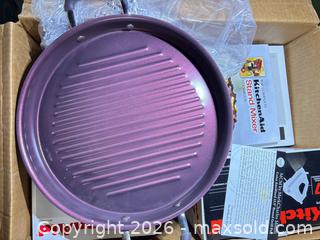 MaxSold Auction: KitchenAid Mixer, Chopper and more NIB - Fremont (California, USA) PARTNER MANAGED Estate Sale Online Auction - Las Palmas Avenue