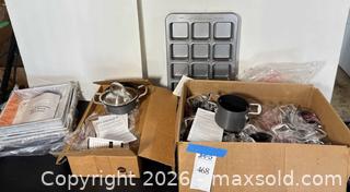 MaxSold Auction: Nonstick Bakeware and Pots - Unused - Fremont (California, USA) PARTNER MANAGED Estate Sale Online Auction - Las Palmas Avenue
