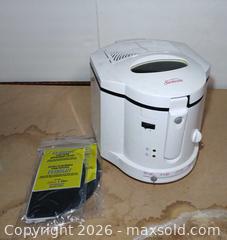 MaxSold Auction: Pressure Cooker, Rotisserie, and Deep Fryer Appliances - Fremont (California, USA) PARTNER MANAGED Estate Sale Online Auction - Las Palmas Avenue