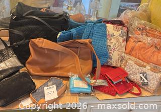 MaxSold Auction: Purses, Purses, and more Purses - Fremont (California, USA) PARTNER MANAGED Estate Sale Online Auction - Las Palmas Avenue