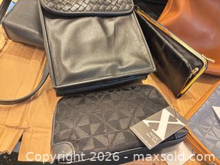 MaxSold Auction: Purses, Purses, and more Purses - Fremont (California, USA) PARTNER MANAGED Estate Sale Online Auction - Las Palmas Avenue