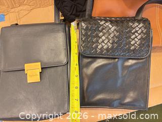 MaxSold Auction: Purses, Purses, and more Purses - Fremont (California, USA) PARTNER MANAGED Estate Sale Online Auction - Las Palmas Avenue