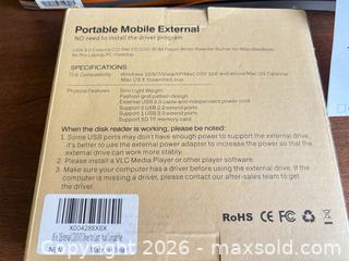 MaxSold Auction: Scanning Electronics, Beats Headphones and more - Fremont (California, USA) PARTNER MANAGED Estate Sale Online Auction - Las Palmas Avenue