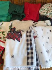 MaxSold Auction: Christmas Kitchen Linen Lot — Towels, Runner & Pot Holders (13+ pcs) - Markham (Ontario, Canada) SELLER MANAGED Downsizing Online Auction - Carlton Road