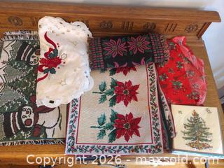 MaxSold Auction: Christmas Table Linens Lot — Runner, Placemats, Napkins, Doily - Markham (Ontario, Canada) SELLER MANAGED Downsizing Online Auction - Carlton Road