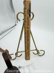 MaxSold Auction: Display Stand Bundle - Bremerton (Washington, USA) SELLER MANAGED Estate Sale Online Auction - Burwell Street