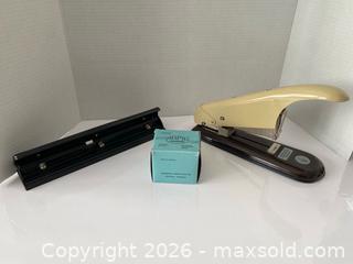 MaxSold Auction: Rapid / Isaberg Full-Size Desk Stapler, Hole Punch & Staples - Wilmot (Ontario, Canada) PARTNER MANAGED Estate Sale Online Auction - Summit Crescent
