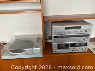 MaxSold Auction: Sanyo System 20 Stereo Components (JA-20/JT-20/RD-12/TPX-1) - Wilmot (Ontario, Canada) PARTNER MANAGED Estate Sale Online Auction - Summit Crescent