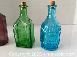 MaxSold Auction: Set of 4 Miniature Embossed Glass Decorative Bottles - Wilmot (Ontario, Canada) PARTNER MANAGED Estate Sale Online Auction - Summit Crescent