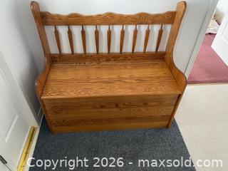 MaxSold Auction: Solid Oak Entryway Storage Bench with Backrest, 41 x 38 x 19 in - Wilmot (Ontario, Canada) PARTNER MANAGED Estate Sale Online Auction - Summit Crescent