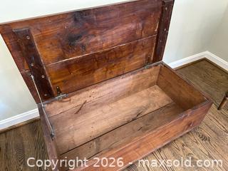MaxSold Auction: Rustic Solid Wood Blanket Chest, Brown/Natural Finish - Alexandria (Virginia, USA) SELLER MANAGED Downsizing Online Auction - Fort Worth Avenue