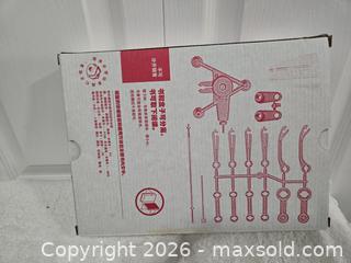 MaxSold Auction: Biped Walking Robot model building kit - Abbotsford (British Columbia, Canada) SELLER MANAGED Downsizing Online Auction - Auguston Parkway South