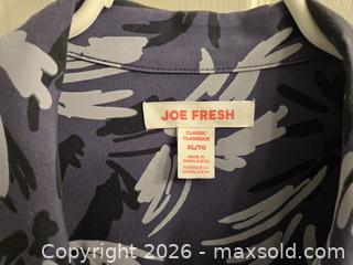 MaxSold Auction: Bowling Hawaiian shirt # 10 - Abbotsford (British Columbia, Canada) SELLER MANAGED Downsizing Online Auction - Auguston Parkway South
