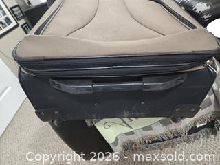 MaxSold Auction: Suitcase - Abbotsford (British Columbia, Canada) SELLER MANAGED Downsizing Online Auction - Auguston Parkway South