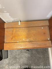 MaxSold Auction: Wood Freestanding Gun Rack Holds 6, Brown Finish - Orange (Texas, USA) SELLER MANAGED Estate Sale Online Auction - Camelot Street