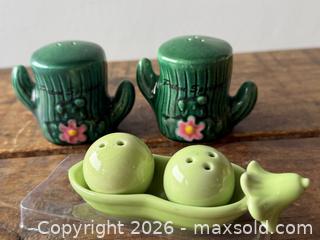 MaxSold Auction: 2 salt and pepper sets - New Westminster (British Columbia, Canada) SELLER MANAGED Reseller Online Auction - Canfor Avenue