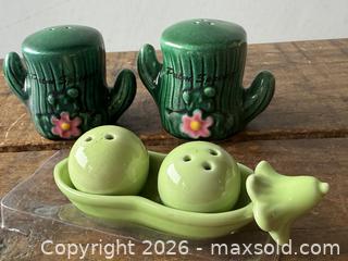 MaxSold Auction: 2 salt and pepper sets - New Westminster (British Columbia, Canada) SELLER MANAGED Reseller Online Auction - Canfor Avenue