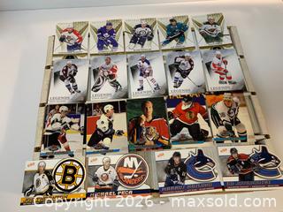 MaxSold Auction: Mixed Hockey Trading Card Lot 3000 with Storage Box - New Westminster (British Columbia, Canada) SELLER MANAGED Reseller Online Auction - Canfor Avenue