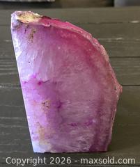 MaxSold Auction: Pink Agate/Chalcedony Geode Slice (Medium Bookend) - New Westminster (British Columbia, Canada) SELLER MANAGED Reseller Online Auction - Canfor Avenue