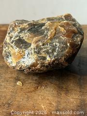 MaxSold Auction: raw amber and a quartz geode - New Westminster (British Columbia, Canada) SELLER MANAGED Reseller Online Auction - Canfor Avenue