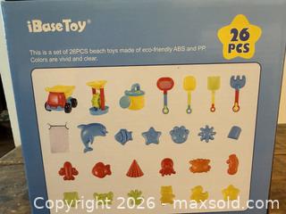 MaxSold Auction: sand or snow toys - New Westminster (British Columbia, Canada) SELLER MANAGED Reseller Online Auction - Canfor Avenue