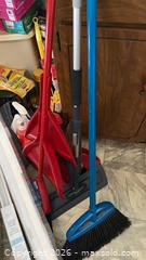 MaxSold Auction: Assorted Kitchen & Household Lot - Greater Napanee (Ontario, Canada) PARTNER MANAGED Moving Online Auction - Newburgh Road