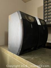 MaxSold Auction: Bose Speakers  - Greater Napanee (Ontario, Canada) PARTNER MANAGED Moving Online Auction - Newburgh Road