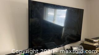MaxSold Auction: Sony 40” Smart TV - Greater Napanee (Ontario, Canada) PARTNER MANAGED Moving Online Auction - Newburgh Road