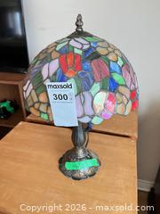 MaxSold Auction: Stain Glass Lamp - Greater Napanee (Ontario, Canada) PARTNER MANAGED Moving Online Auction - Newburgh Road