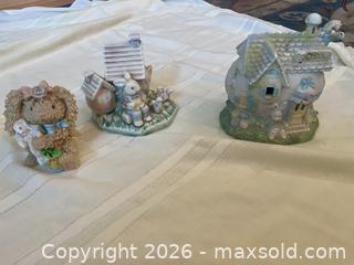 MaxSold Auction: Ceramic Figurines and Items - San Jose (California, USA) SELLER MANAGED Moving Online Auction - Paladin Drive