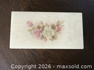 MaxSold Auction: Vintage Mid-Century George-Good Hand-Carved Alabaster Jewelry Box - San Jose (California, USA) SELLER MANAGED Estate Sale Online Auction - Avenida Arboles