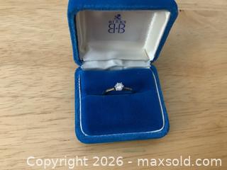 MaxSold Auction: Ladies 18k Gold Ring with Princess Cut Diamond  - Ajax (Ontario, Canada) SELLER MANAGED Reseller Online Auction - Pickering Beach Road