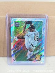 MaxSold Auction: Topps Baseball Holo Glitter Card #62 Numberd - Kingston (Ontario, Canada) SELLER MANAGED Reseller Online Auction - Railway Street