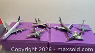 MaxSold Auction: Vintage airplanes 2 R Die Cast metal  - Toronto (Ontario, Canada) SELLER MANAGED Estate Sale Online Auction - Saunders Road