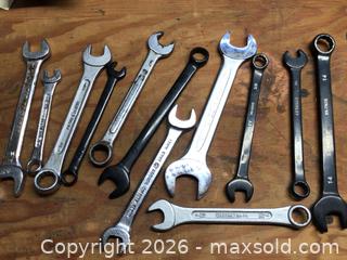 MaxSold Auction: Sockets, Wrenches, Ratchet Wrenches, Wrench storage strips  - Kingston (Ontario, Canada) SELLER MANAGED Moving Online Auction - Brewers Mills Road