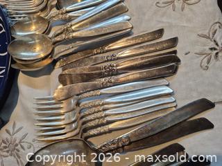 MaxSold Auction: Community South Seas Silverplate Flatware Set, 51 Pieces, French Tray - Toronto (Ontario, Canada) PARTNER MANAGED Estate Sale Online Auction -Bridle Path Estate