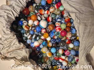 MaxSold Auction: Lot of 100+ Vintage Glass Marbles, Small & Medium, Multicolor - Toronto (Ontario, Canada) PARTNER MANAGED Estate Sale Online Auction -Bridle Path Estate