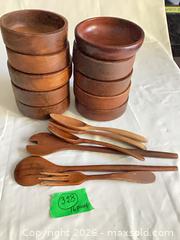 MaxSold Auction: Lot of 16 Medium Brown Wooden Bowls & Spoons - Toronto (Ontario, Canada) PARTNER MANAGED Estate Sale Online Auction -Bridle Path Estate