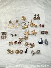 MaxSold Auction: Lot of Approx 20 Pairs Retro Gold-Tone Clip-On Earrings - Toronto (Ontario, Canada) PARTNER MANAGED Estate Sale Online Auction -Bridle Path Estate