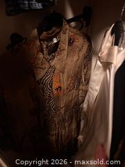 MaxSold Auction: Mixed Women's Clothing Lot — Sweaters & Tops, Approx. 30 pcs - Toronto (Ontario, Canada) PARTNER MANAGED Estate Sale Online Auction -Bridle Path Estate