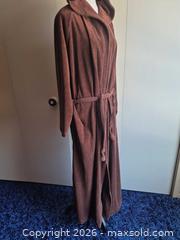 MaxSold Auction: Vintage Christian Dior Brown Velour/Terry Robe Large Hooded Belted - Toronto (Ontario, Canada) PARTNER MANAGED Estate Sale Online Auction -Bridle Path Estate