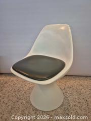 MaxSold Auction: Vintage Hollenstein Pedestal Saarinen Style Chair — Fiberglass White Shell - Toronto (Ontario, Canada) PARTNER MANAGED Estate Sale Online Auction -Bridle Path Estate
