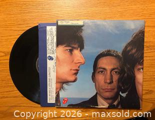 MaxSold Auction: The Rolling Stones vinyl record album - Kingston (Ontario, Canada) SELLER MANAGED Downsizing Online Auction -  Juniper Drive