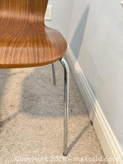 MaxSold Auction: 5 Bentwood Stacking Chairs - Prosper (Texas, USA) PARTNER MANAGED Moving Online Auction - Three Rivers Drive