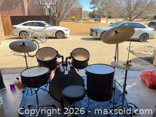 MaxSold Auction: Pearl Forum Series Drum Set - Prosper (Texas, USA) PARTNER MANAGED Moving Online Auction - Three Rivers Drive