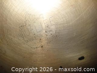 MaxSold Auction: 1 VINTAGE NU LIFE STAINLESS STEEL STOCK POT AND 1 LIFETIME STAINLESS STOCK POT - St. Catharines (Ontario, Canada) SELLER MANAGED Downsizing Online Auction - Allanburg Road South